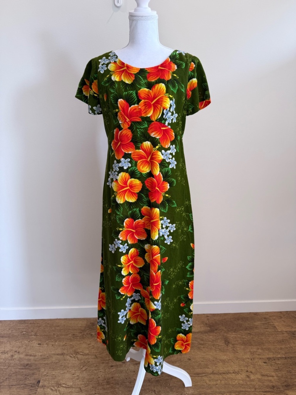 Vintage Pomare 60s Hawaiian Dress Size 14 Retro Aloha Floral Hibiscus